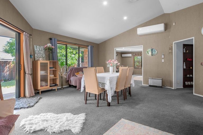 Photo of property in 24 Nielsen Gardens, Rototuna, Hamilton, 3210