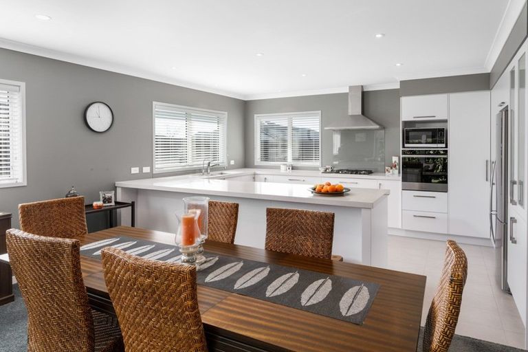 Photo of property in 27 Lynley Park Drive, Omokoroa, 3114