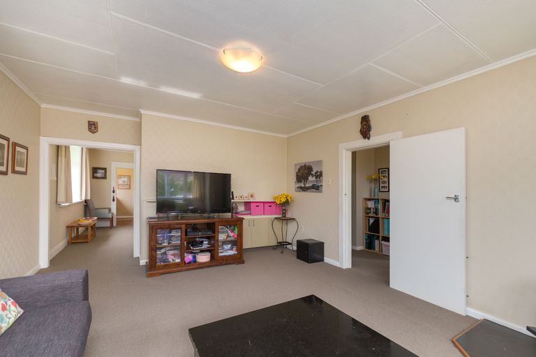Photo of property in 132 College Street, Awapuni, Palmerston North, 4412