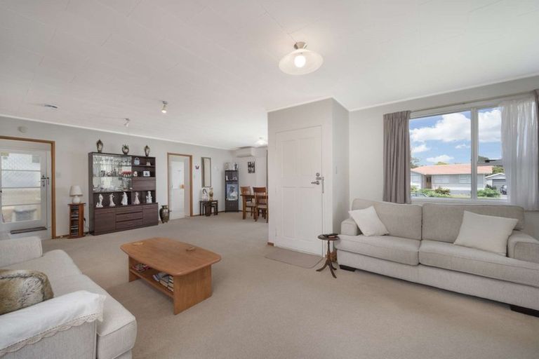 Photo of property in 11 Hope Farm Avenue, Pakuranga Heights, Auckland, 2010