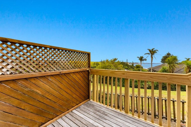 Photo of property in 49 Waiau Street, Torbay, Auckland, 0630