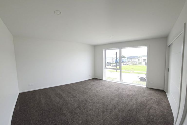 Photo of property in 81 Hokioi Drive, Kenepuru, Porirua, 5022