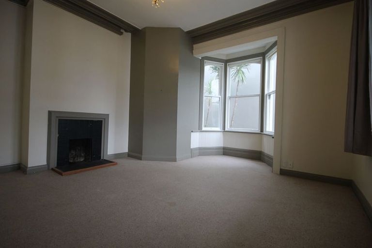 Photo of property in 22 Hanson Street, Mount Cook, Wellington, 6021