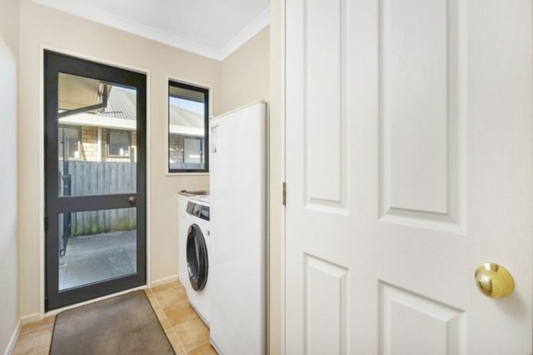 Photo of property in 17 Mountain View Place, Leeston, 7632