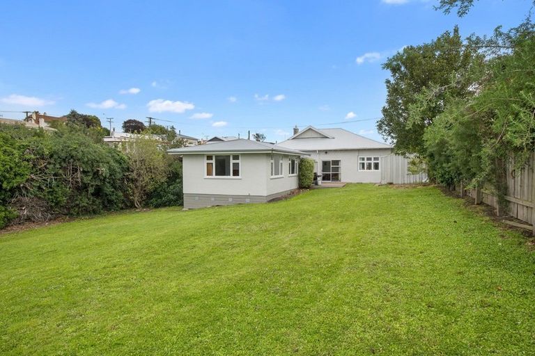Photo of property in 17 Mersey Street, South Hill, Oamaru, 9400