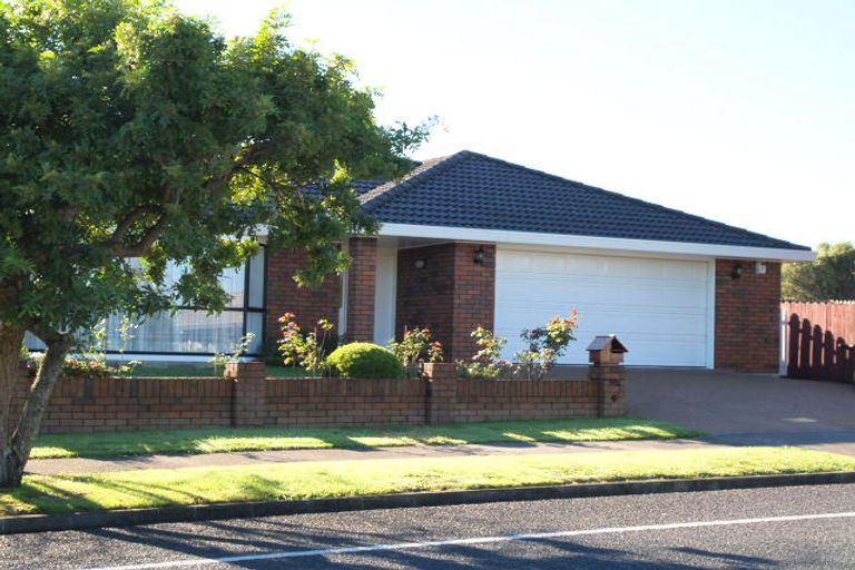 Photo of property in 65 Kilimanjaro Drive, Northpark, Auckland, 2013