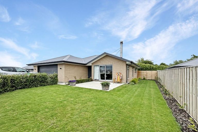 Photo of property in 9 Shier Place, Amberley, 7410