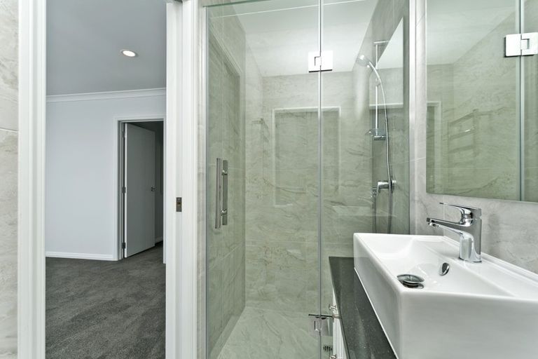 Photo of property in 23a Kyle Road, Greenhithe, Auckland, 0632