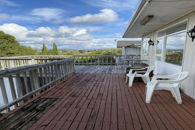 Photo of property in 20 Grenada Avenue, Forrest Hill, Auckland, 0620