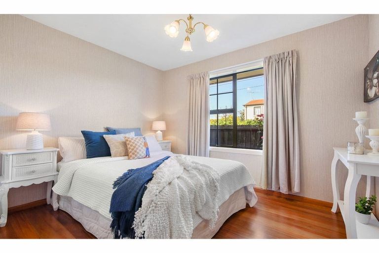 Photo of property in 84 Maidstone Road, Ilam, Christchurch, 8041