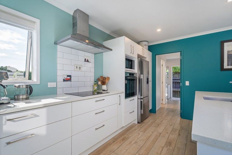 Photo of property in 56 Hahei Beach Road, Hahei, Whitianga, 3591