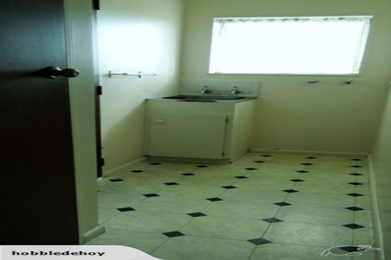 Photo of property in 6b Edwards Place, Terrace End, Palmerston North, 4410