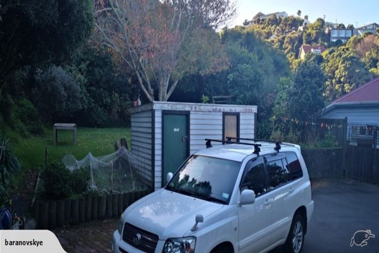 Photo of property in 8 Korokoro Road, Korokoro, Lower Hutt, 5012