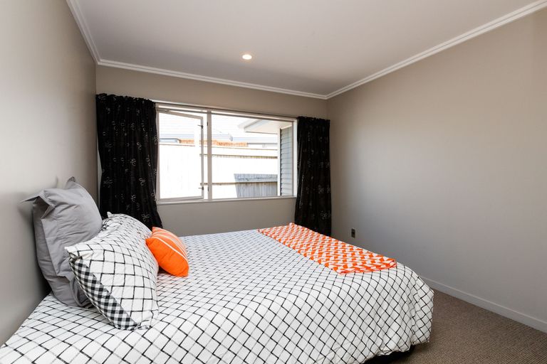 Photo of property in 5 Silkwood Place, Fitzherbert, Palmerston North, 4410