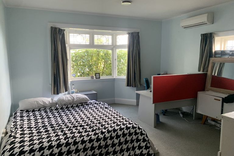 Photo of property in 126 Middlepark Road, Sockburn, Christchurch, 8042