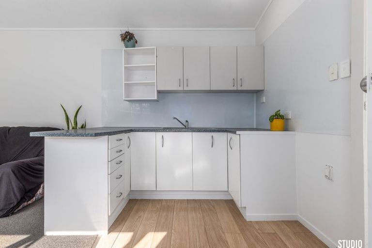 Photo of property in 85 Ruahine Street, Paraparaumu, 5032