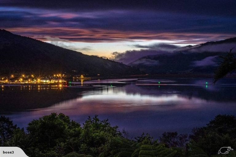 Photo of property in 271 Queen Charlotte Drive, Havelock, Picton, 7281