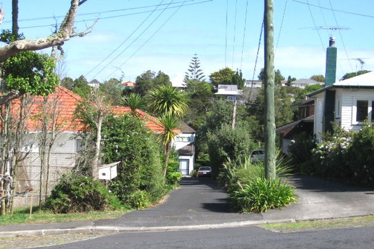 Photo of property in 213/11 Waratah Street, Birkenhead, Auckland, 0626