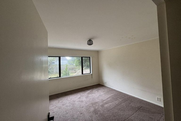 Photo of property in 7 Ronald Woolf Place, Churton Park, Wellington, 6037