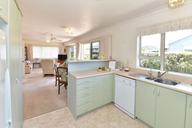 Photo of property in 139b Centreway Road, Orewa, 0931