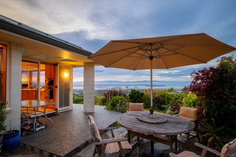 Photo of property in 41 View Mount, Stoke, Nelson, 7011