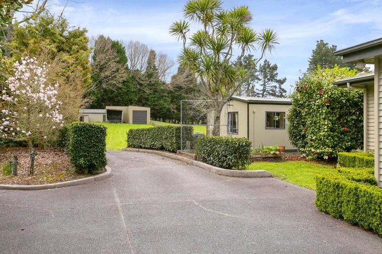 Photo of property in 916 Poihipi Road, Oruanui, Taupo, 3377