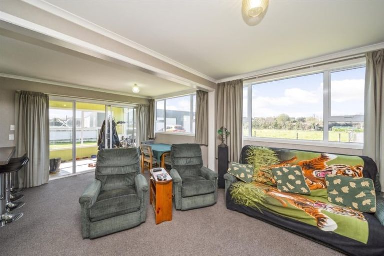 Photo of property in 19 Arthur Street, Hawera, 4674