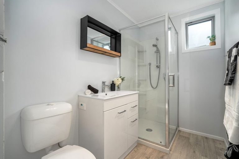 Photo of property in 85a Mulberry Street, Normandale, Lower Hutt, 5010