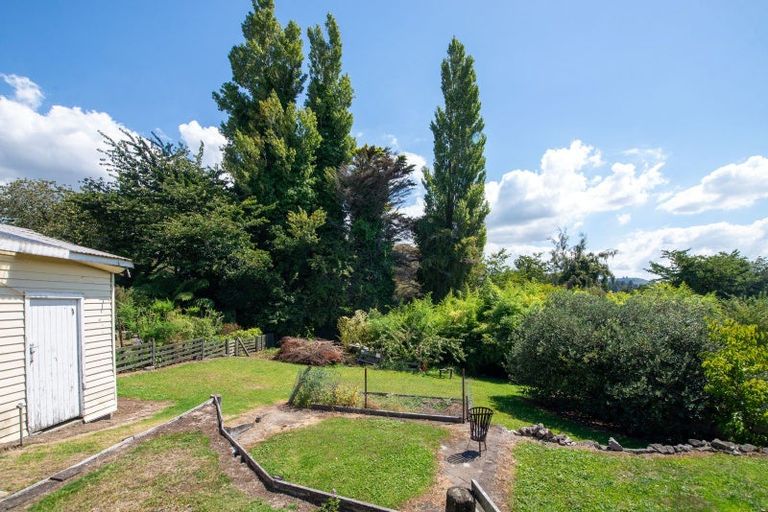 Photo of property in 126 Koutu Road, Kawaha Point, Rotorua, 3010
