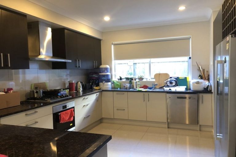 Photo of property in 10 Muirlea Drive, Flat Bush, Auckland, 2016
