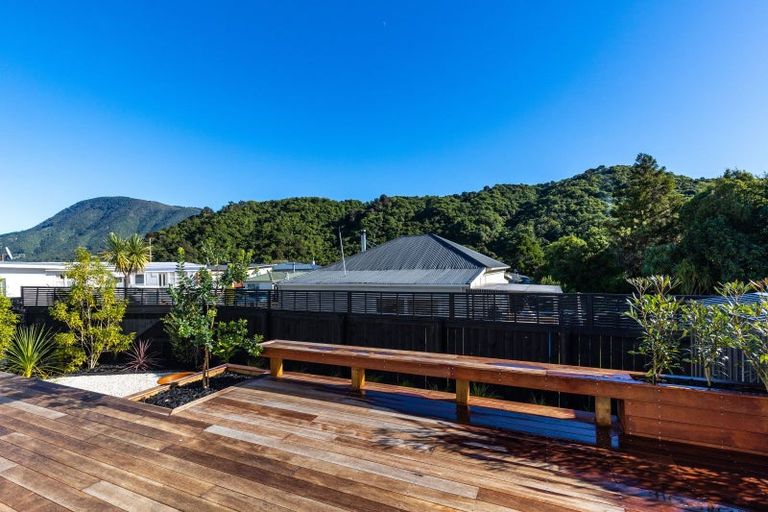 Photo of property in 95b Waikawa Road, Picton, 7220
