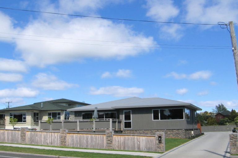 Photo of property in 49 Taharepa Road, Hilltop, Taupo, 3330