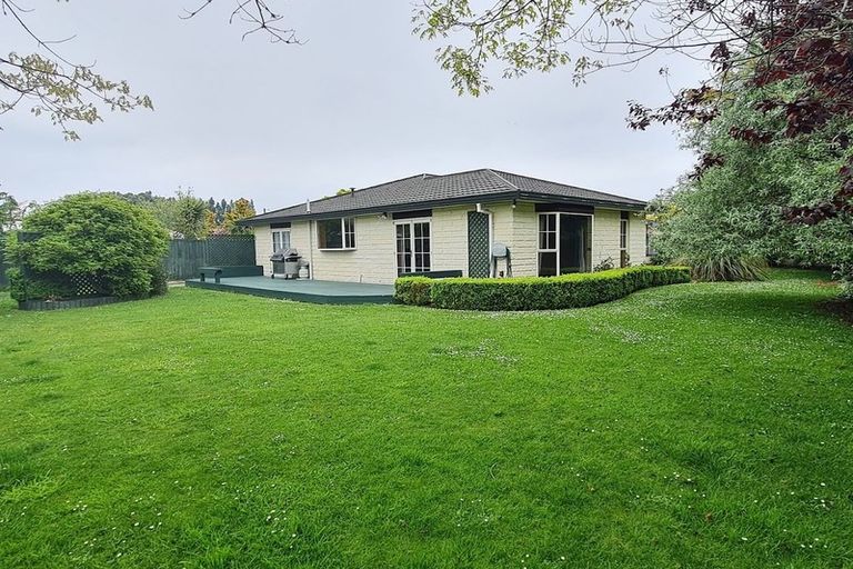 Photo of property in 12 Autumn Place, Mairehau, Christchurch, 8052