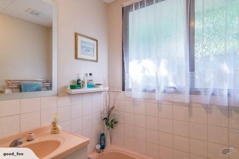 Photo of property in 10a Poplar Avenue, Raumati South, Paraparaumu, 5032