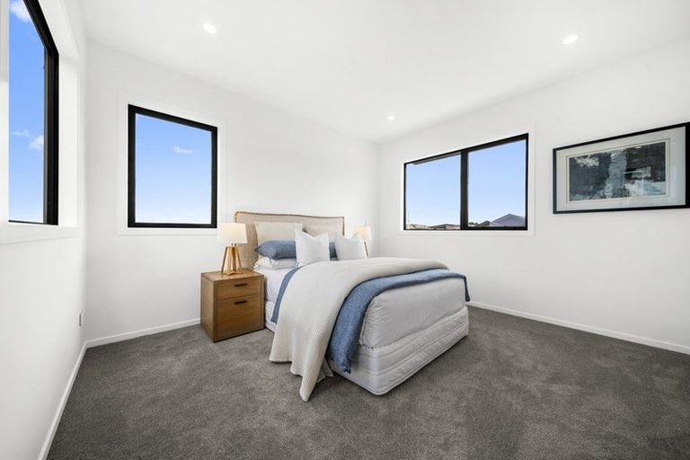 Photo of property in 34 Kumukumu Road, Long Bay, Auckland, 0630