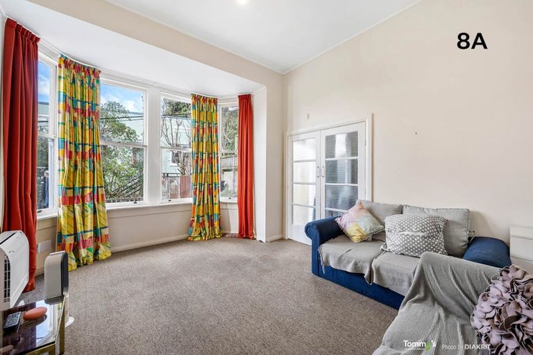 Photo of property in 8 Alameda Terrace, Aro Valley, Wellington, 6021