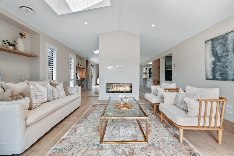 Photo of property in Wooing Tree Vineyard Ltd, 6 Blondie Drive, Cromwell, 9310