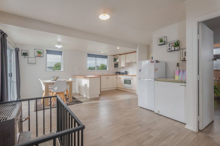 Photo of property in 71 Burgoyne Street, Woodville, 4920