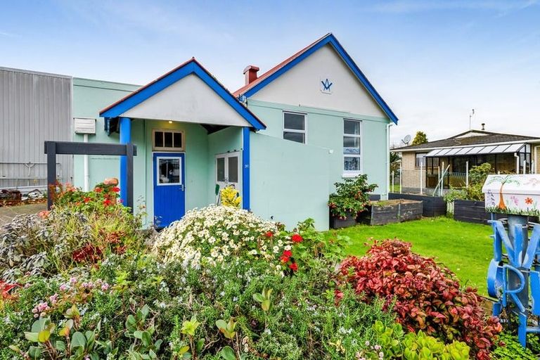 Photo of property in 20 Domett Street, Waitara, 4320