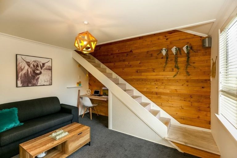 Photo of property in 525 Mangorei Road, Highlands Park, New Plymouth, 4312