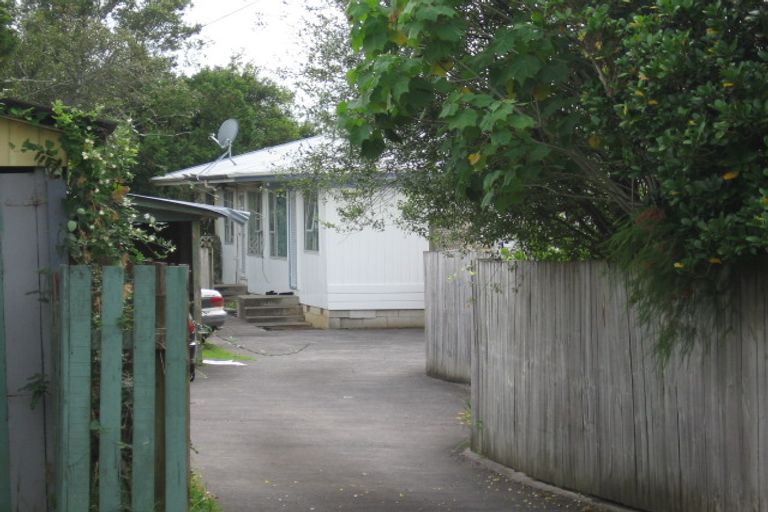 Photo of property in 2/41 Miro Street, New Lynn, Auckland, 0600