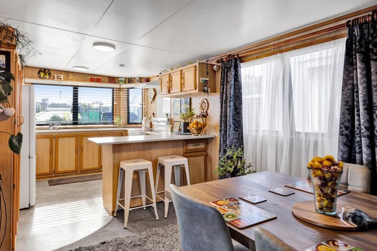 Photo of property in 13 Hickey Place, Opunake, 4616