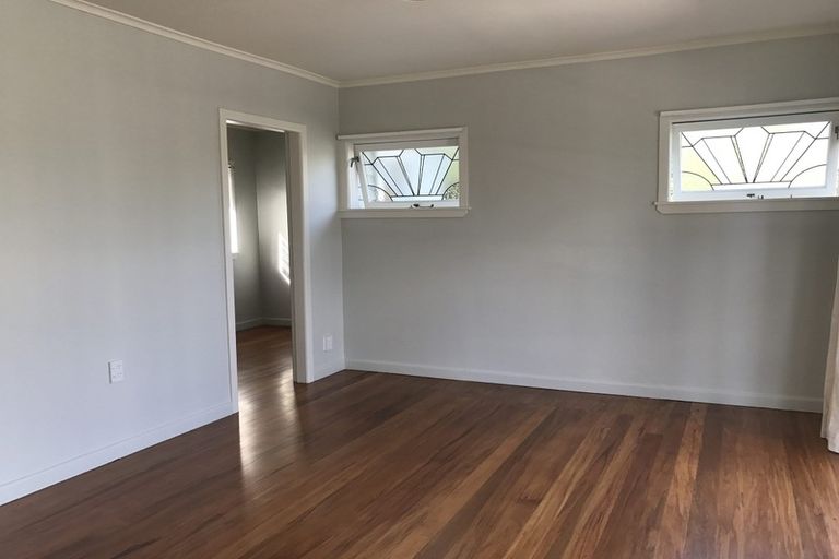 Photo of property in 103a Glengarry Road, Glen Eden, Auckland, 0602