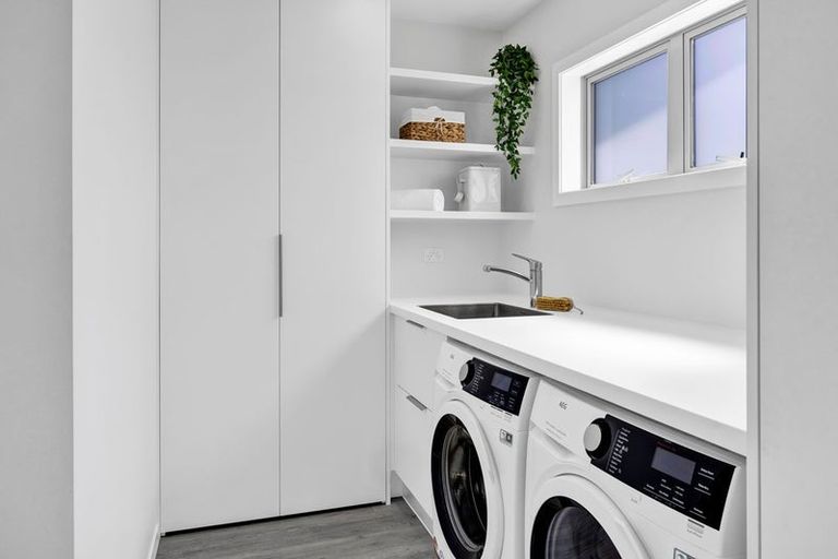 Photo of property in 3 Sackville Street, Fitzroy, New Plymouth, 4312