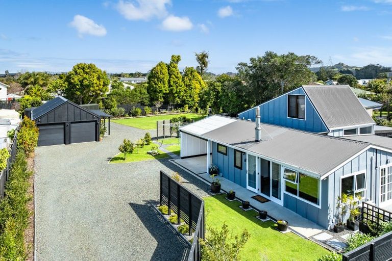 Photo of property in 4a Riverside Drive, Point Wells, 0986