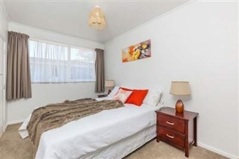Photo of property in 6 Arosa Place, Forrest Hill, Auckland, 0620