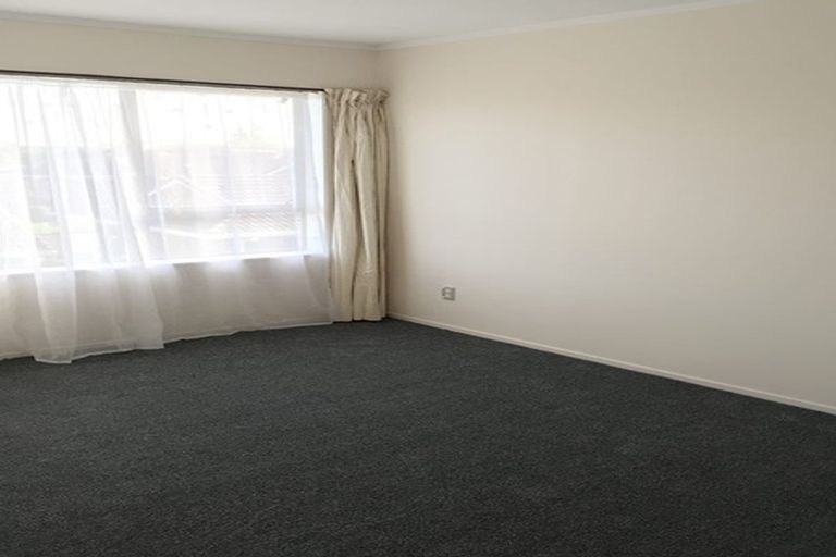 Photo of property in 5/320 Pakuranga Road, Pakuranga Heights, Auckland, 2010