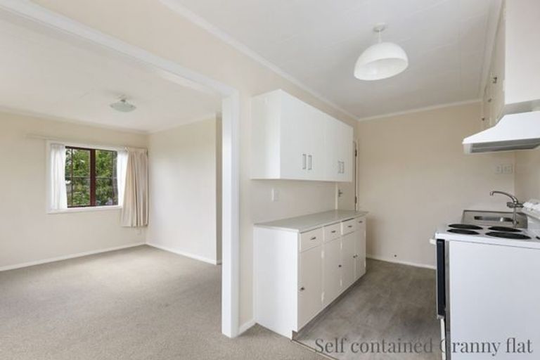 Photo of property in 72 Duthie Street, Karori, Wellington, 6012
