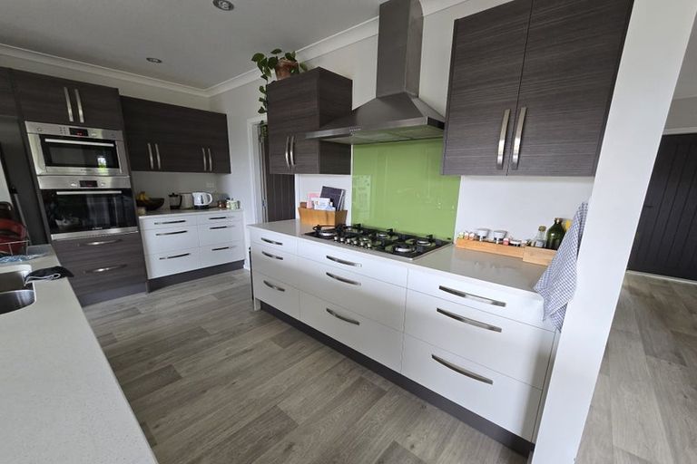 Photo of property in 116 Endeavour Drive, Whitby, Porirua, 5024