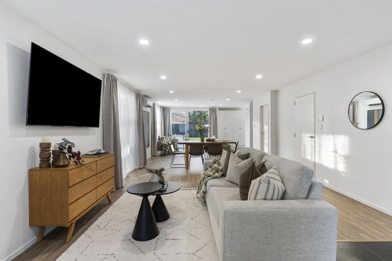 Photo of property in 12 Phar Lap Crescent, Takanini, 2112